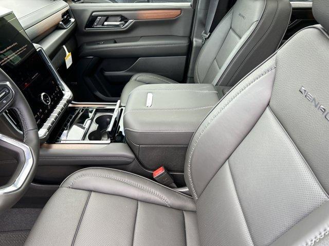 new 2025 GMC Yukon car, priced at $87,898