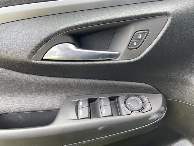 new 2025 Buick Envista car, priced at $24,050