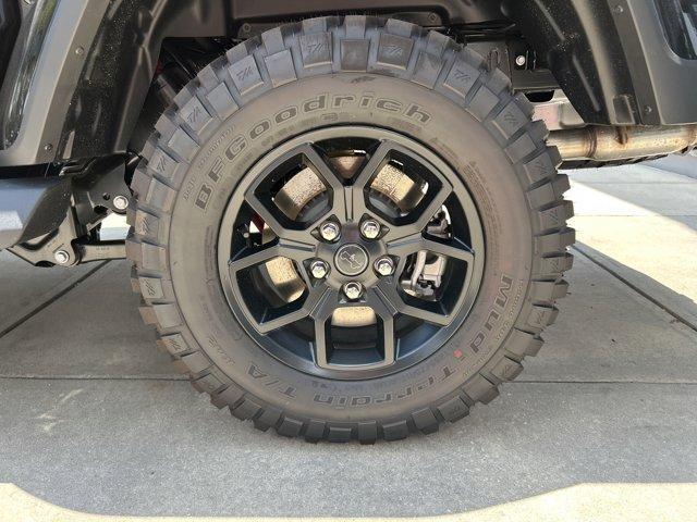 new 2025 Jeep Gladiator car, priced at $48,909