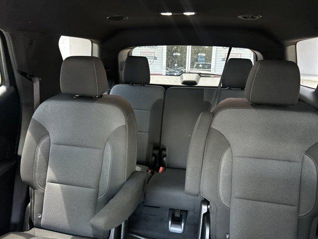 used 2022 Chevrolet Traverse car, priced at $21,891