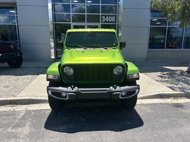 new 2025 Jeep Gladiator car, priced at $46,659