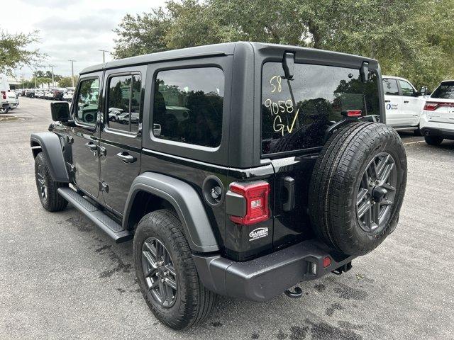 new 2025 Jeep Wrangler car, priced at $46,874