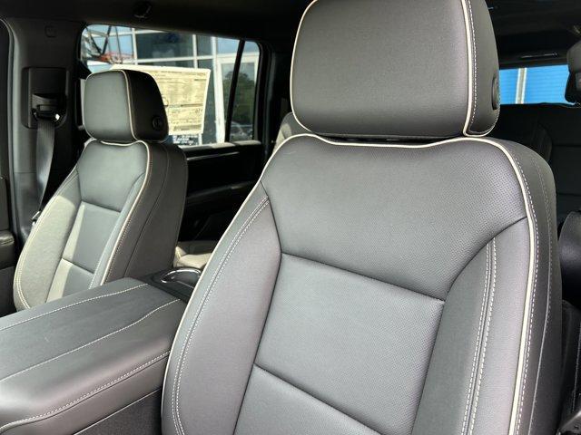 new 2025 Chevrolet Suburban car, priced at $80,943