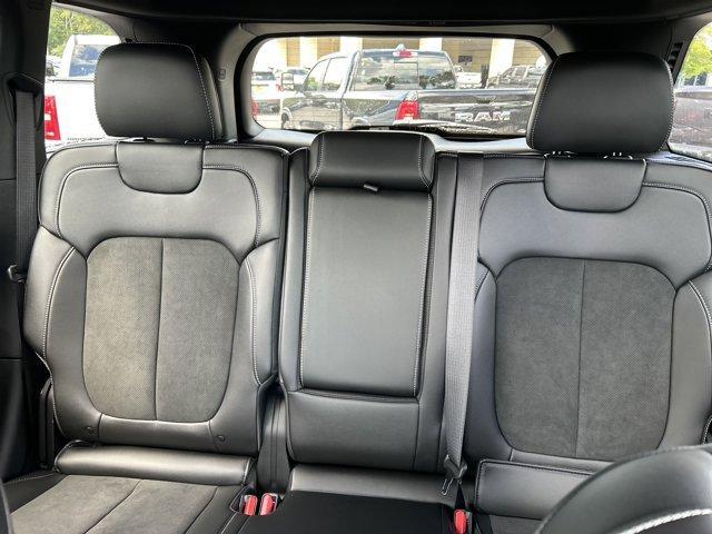 new 2025 Jeep Grand Cherokee car, priced at $40,704