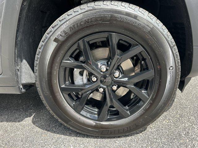 new 2025 Jeep Grand Cherokee car, priced at $40,704