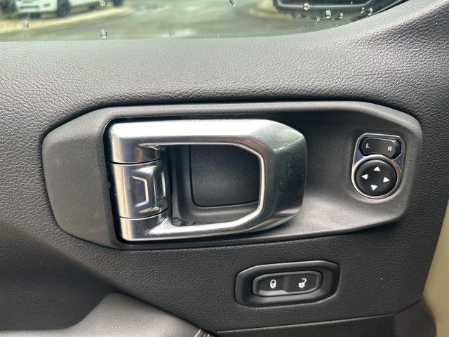 new 2025 Jeep Gladiator car, priced at $49,355