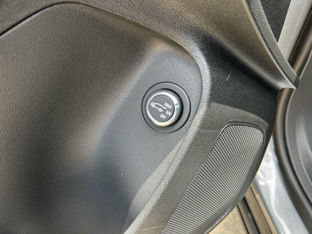 new 2025 Buick Envista car, priced at $28,775