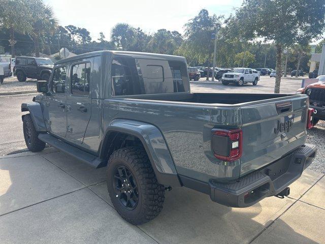 new 2025 Jeep Gladiator car, priced at $48,909