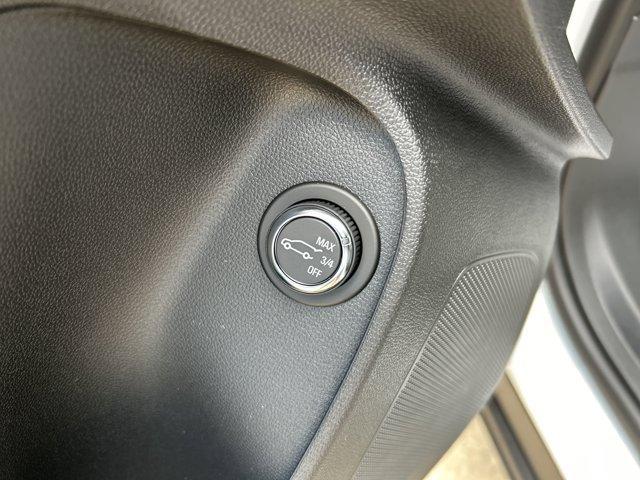 new 2025 Buick Envista car, priced at $26,285