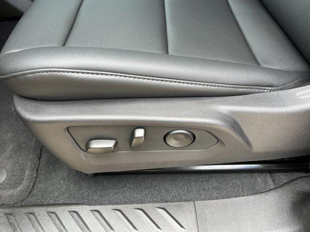 new 2025 Chevrolet Colorado car, priced at $42,524