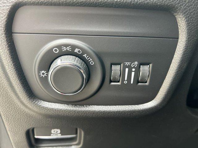 new 2025 Jeep Grand Cherokee L car, priced at $42,000