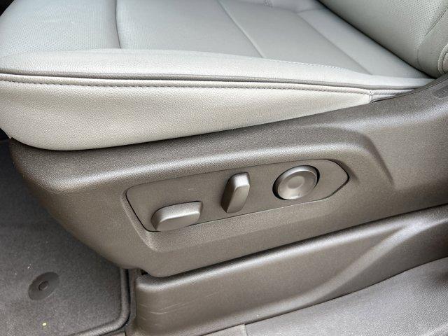 new 2025 GMC Yukon XL car, priced at $75,940