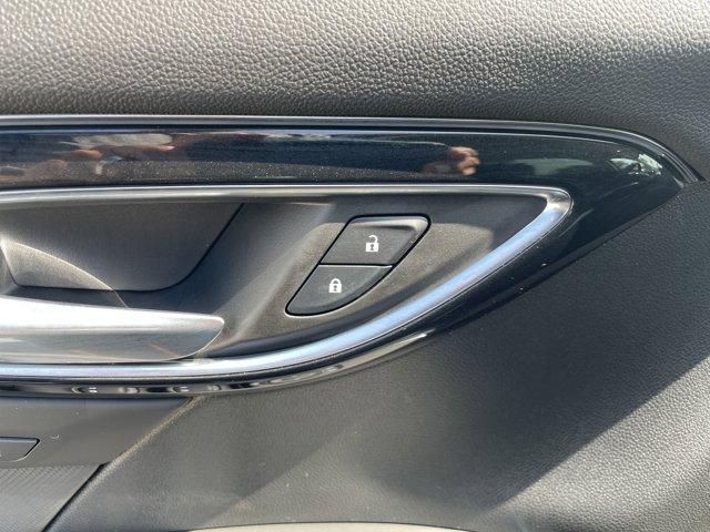 new 2025 Buick Envision car, priced at $34,729