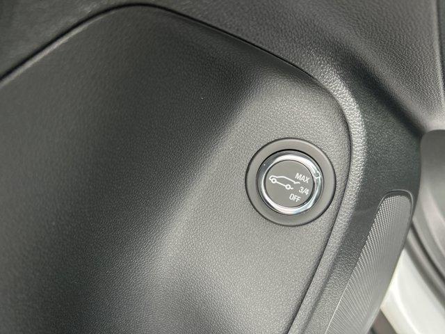 new 2025 Buick Envista car, priced at $24,690