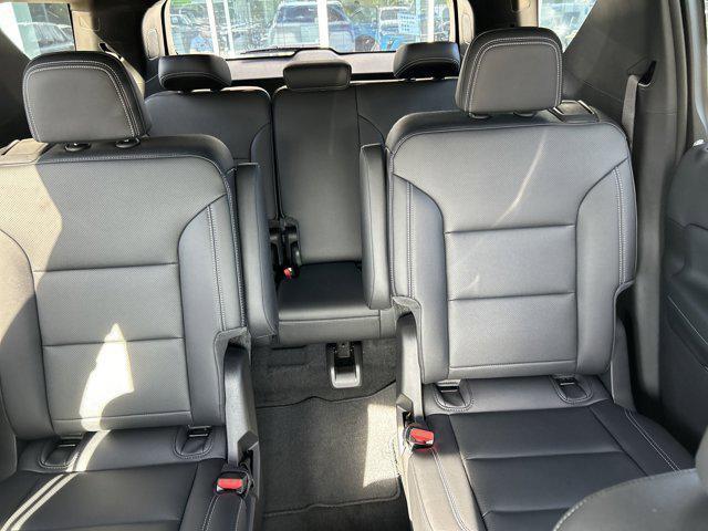 new 2025 Chevrolet Traverse car, priced at $43,847