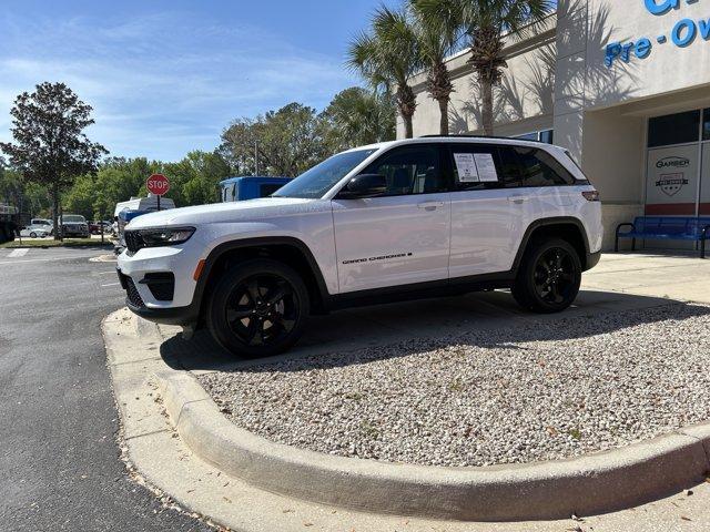used 2023 Jeep Grand Cherokee car, priced at $32,904