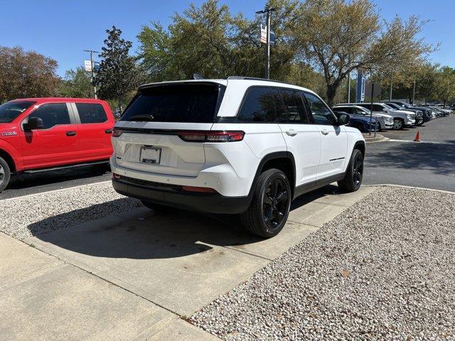used 2023 Jeep Grand Cherokee car, priced at $32,904