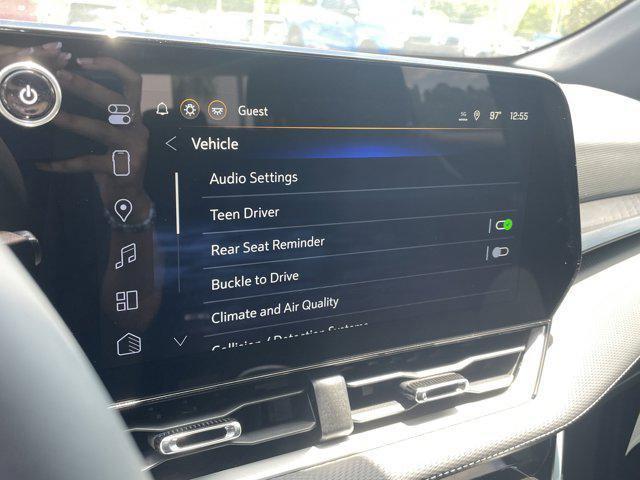 new 2025 Chevrolet Equinox car, priced at $26,496