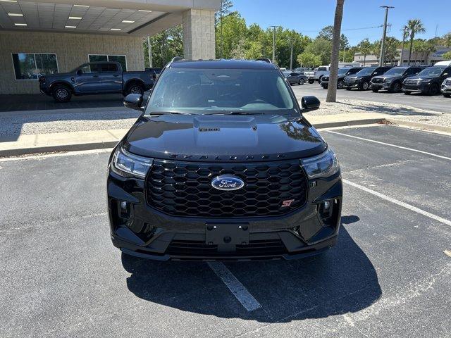 new 2025 Ford Explorer car, priced at $51,322