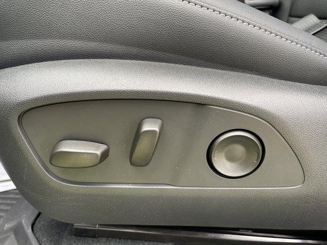 new 2026 Chevrolet Traverse car, priced at $41,510