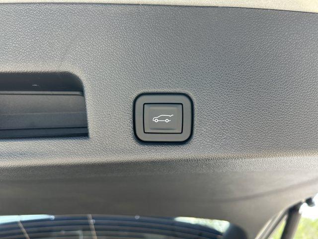 new 2026 Chevrolet Traverse car, priced at $44,575