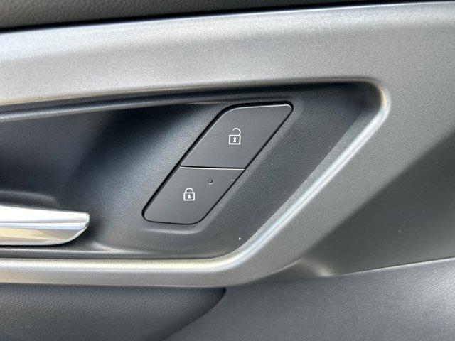 new 2026 Chevrolet Traverse car, priced at $44,575