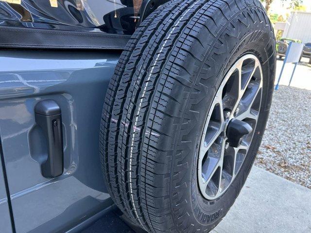 new 2025 Jeep Wrangler car, priced at $50,760