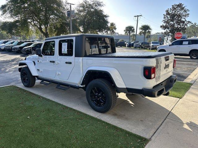 used 2022 Jeep Gladiator car, priced at $34,891
