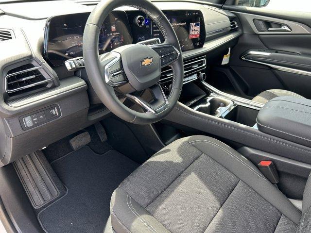 new 2025 Chevrolet Traverse car, priced at $40,445