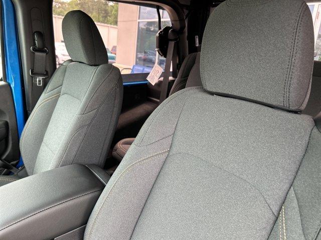 new 2025 Jeep Wrangler car, priced at $34,379