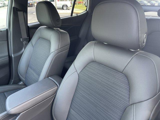 new 2025 Buick Envista car, priced at $26,185