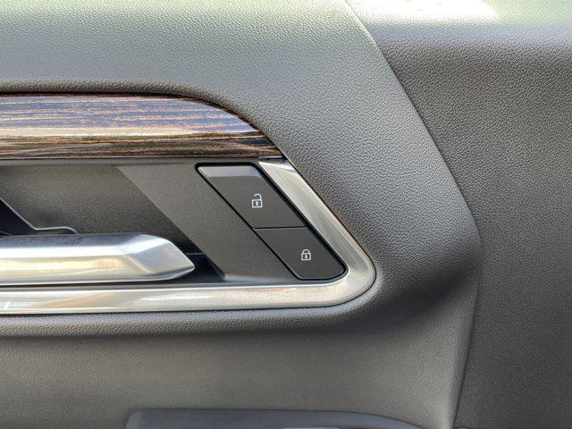 new 2025 GMC Sierra 1500 car, priced at $46,986
