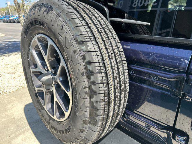 new 2025 Jeep Wrangler car, priced at $46,554