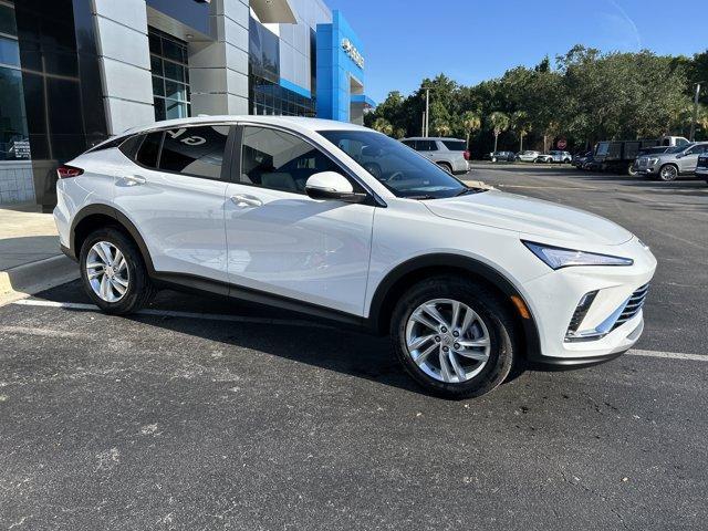 new 2025 Buick Envista car, priced at $24,142