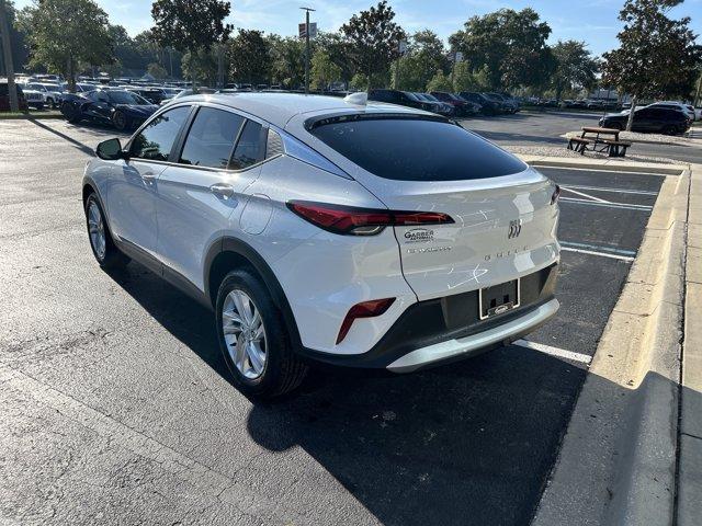 new 2025 Buick Envista car, priced at $24,142