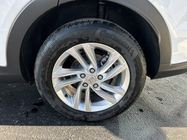 new 2025 Buick Envista car, priced at $24,142