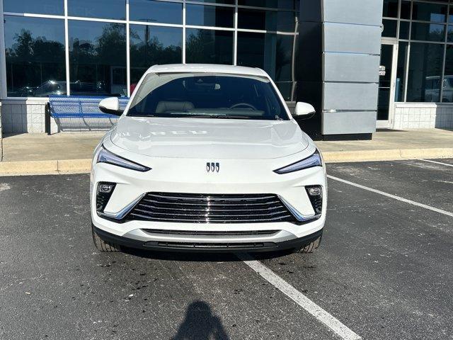 new 2025 Buick Envista car, priced at $24,142