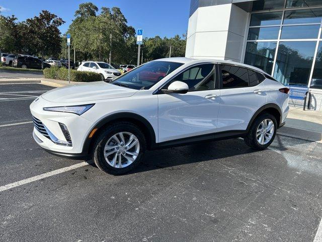 new 2025 Buick Envista car, priced at $24,142