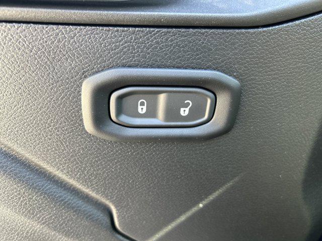 new 2025 Jeep Wrangler car, priced at $37,613