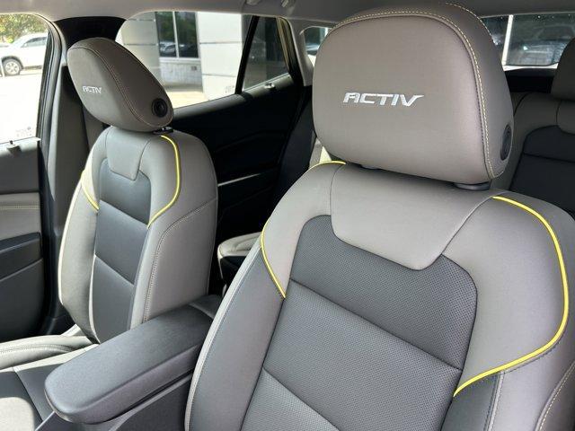 new 2025 Chevrolet Trax car, priced at $25,656