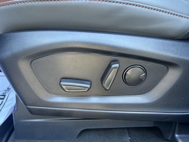 new 2025 Ford Explorer car, priced at $41,814