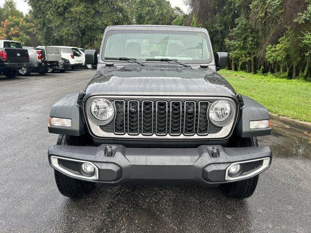 new 2025 Jeep Gladiator car, priced at $38,752