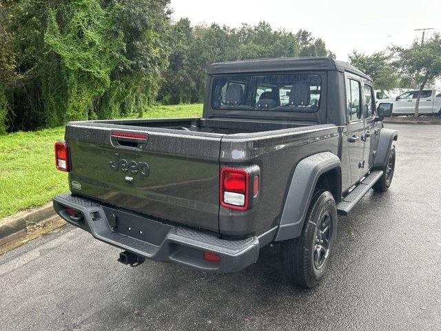 new 2025 Jeep Gladiator car, priced at $38,752