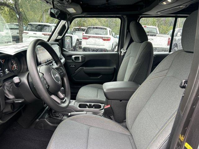 new 2025 Jeep Gladiator car, priced at $38,752