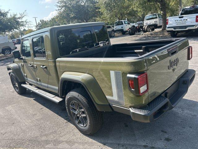 new 2025 Jeep Gladiator car, priced at $49,200