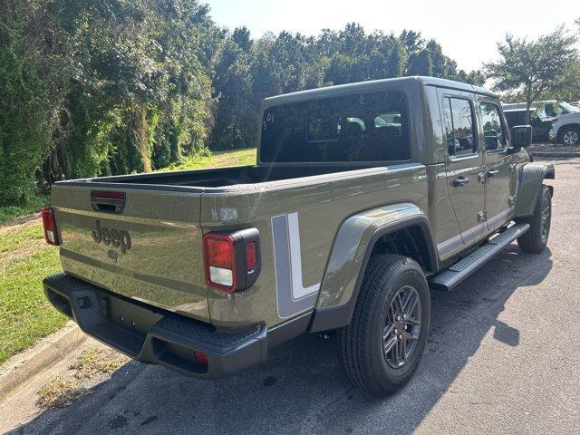 new 2025 Jeep Gladiator car, priced at $49,200