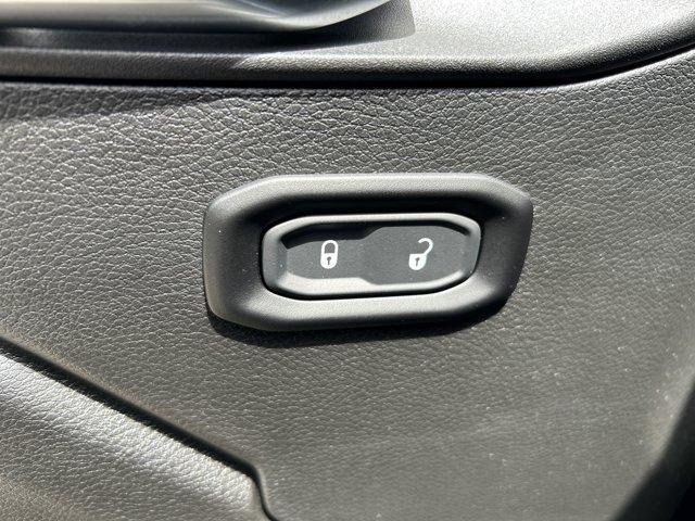 new 2025 Jeep Wrangler car, priced at $43,484