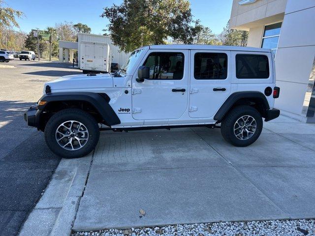 new 2025 Jeep Wrangler car, priced at $47,649