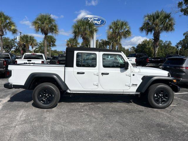 new 2025 Jeep Gladiator car, priced at $37,960
