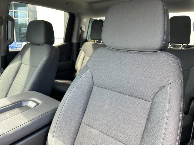 new 2025 GMC Sierra 1500 car, priced at $42,580